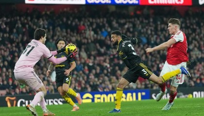 SPORTS-枪手浪了，主场金身没了，英超让冠大戏又来了